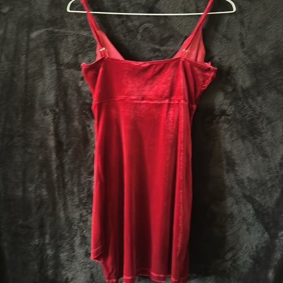 Windsor 👗 - Picture 5 of 7